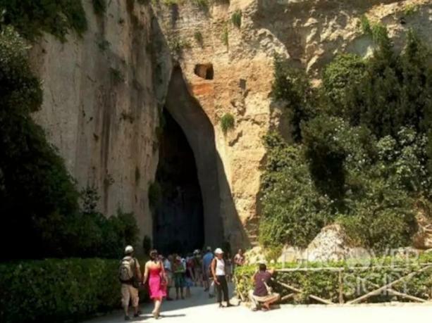 Casa Vacanze Parco Archeologico Syracuse Bagian luar foto